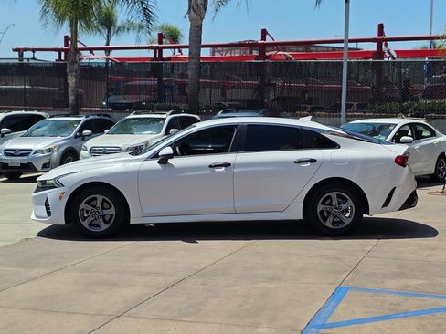 Used 2021 Kia K5 LXS FWD image 9