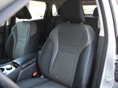 Used 2023 Nissan Rogue SV AWD/4WD image 17