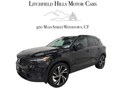 Used 2020 Volvo XC40 T5 R-Design