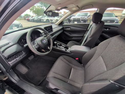 Used 2025 Honda Accord LX image 15