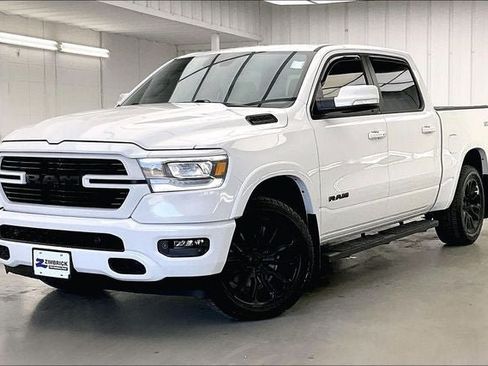 Used 2022 RAM 1500 Laramie w/ Sport Appearance Package AWD/4WD image 2