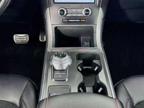 Used 2024 Ford Edge ST-Line image 34