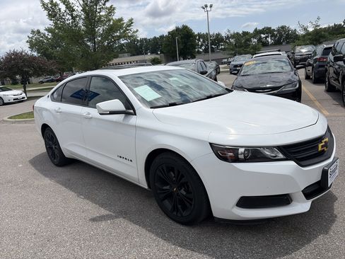 Used 2015 Chevrolet Impala LT FWD image 3