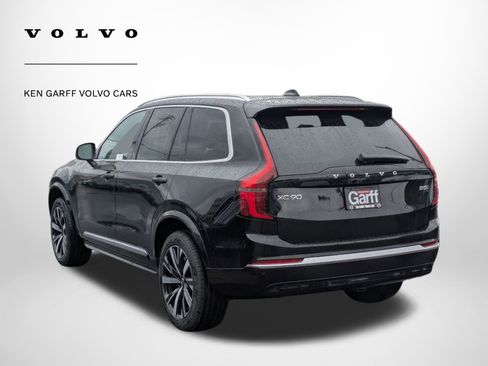 New 2026 Volvo XC90 B5 Core image 5