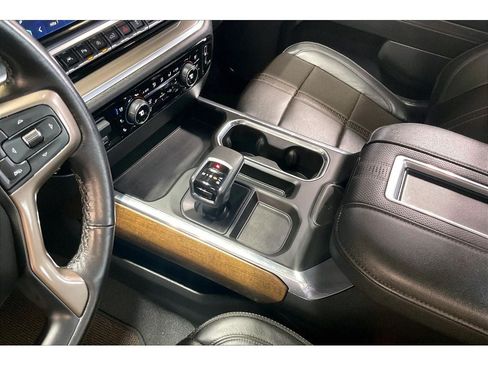Used 2022 Chevrolet Silverado 1500 High Country AWD/4WD image 19