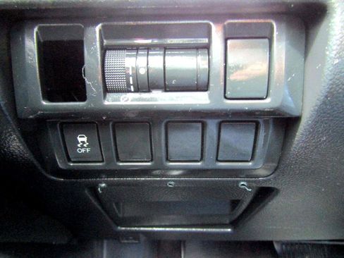 Used 2015 Subaru Outback 2.5i image 22