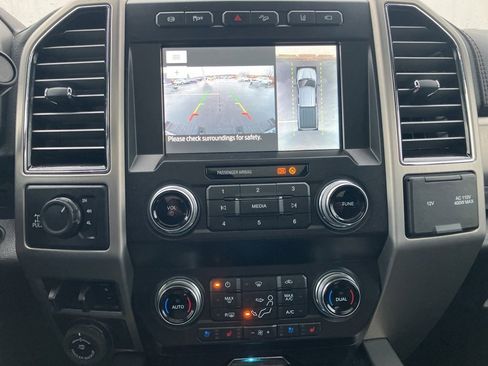 Used 2021 Ford F250 Platinum w/ FX4 Off-Road Package image 39