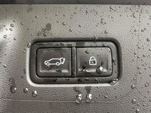 Used 2025 Hyundai Santa Fe XRT w/ Tow & Go Package image 9