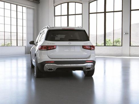 Certified 2022 Mercedes-Benz GLB 250 4MATIC image 27