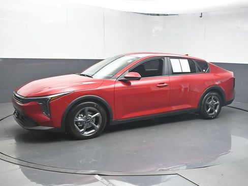 Used 2025 Kia K4 FWD image 4