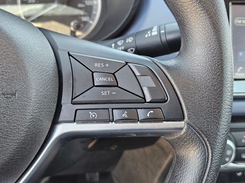 Used 2024 Nissan Versa SV FWD image 16