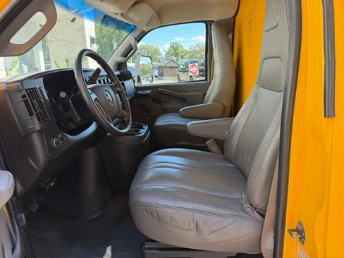 Used 2016 GMC Savana 3500 Extended RWD image 20
