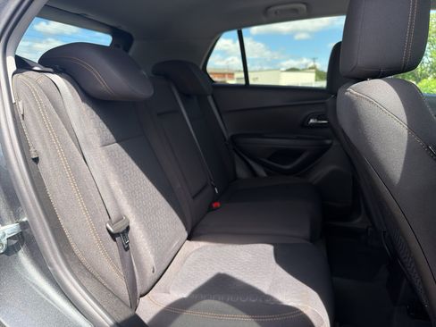 Used 2020 Chevrolet Trax LS w/ Tint and Cruise Package FWD image 18