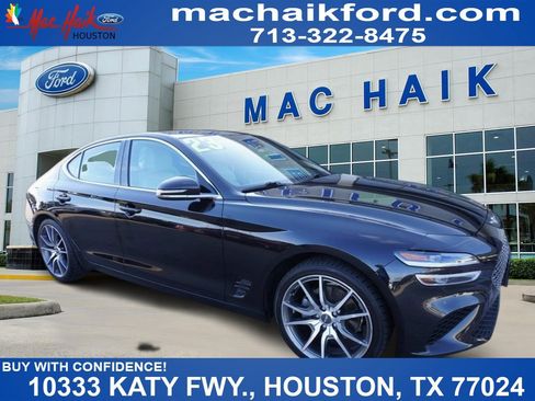 Used 2023 Genesis G70 2.0T image 1