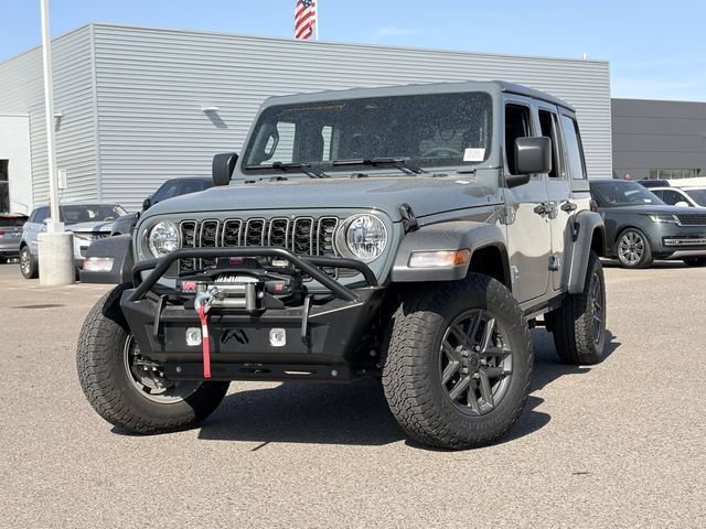 Used 2026 Jeep Wrangler Unlimited Sport AWD/4WD image 3