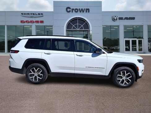 Used 2024 Jeep Grand Cherokee L Limited w/ Luxury Tech Group II AWD/4WD image 7