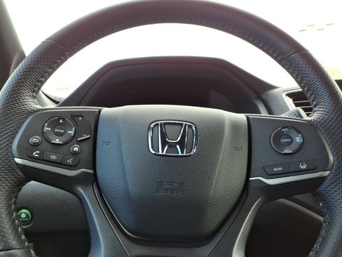 Certified 2025 Honda Passport EX-L image 27