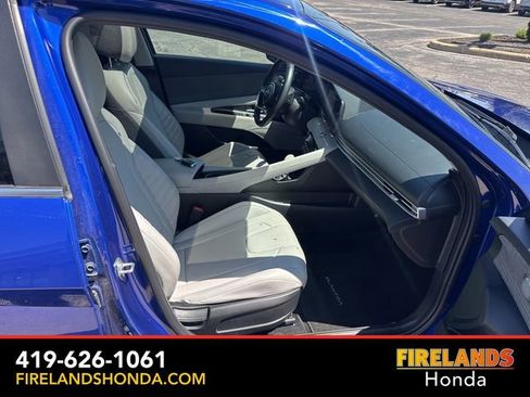 Used 2023 Hyundai Elantra Limited FWD image 35
