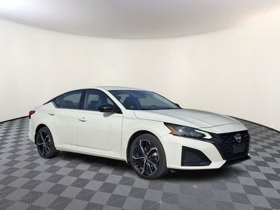 Used 2023 Nissan Altima 2.5 SR