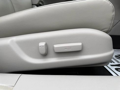 Used 2012 Acura TSX w/ Technology Package image 25