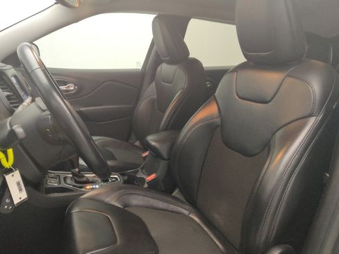 Used 2021 Jeep Cherokee Altitude image 17