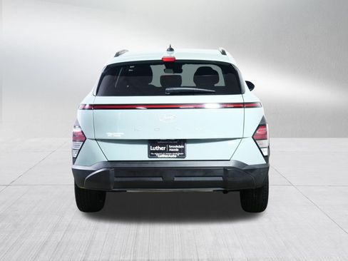 Used 2024 Hyundai Kona SEL AWD/4WD image 6