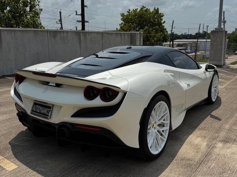 Used 2021 Ferrari F8 Tributo RWD image 5