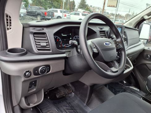 Used 2024 Ford Transit 250 Low Roof w/ Exterior Upgrade Package image 15
