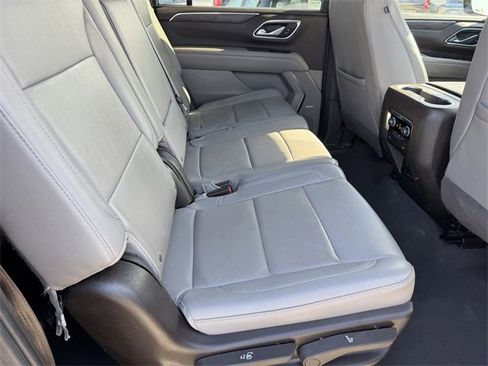 Certified 2023 Chevrolet Suburban LT image 7