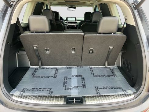 Used 2022 Kia Telluride SX w/ Towing Package FWD image 28
