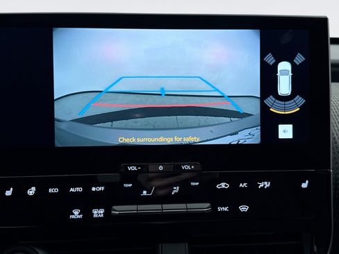 Used 2025 Toyota bZ4X AWD image 16