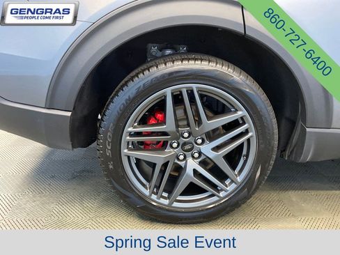 Used 2025 Ford Explorer ST-Line w/ ST-Line Street Pack AWD/4WD image 38