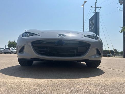 Used 2024 MAZDA MX-5 Miata RF Grand Touring RWD image 3