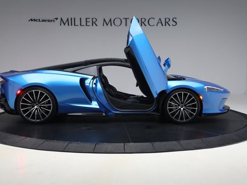 Used 2021 McLaren GT RWD image 19