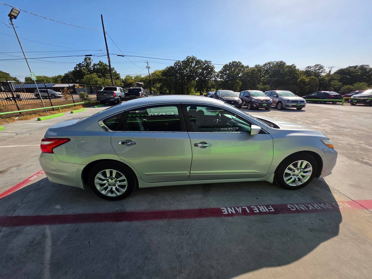 Used 2016 Nissan Altima 2.5 S w/ Power Driver Seat Package FWD image 16