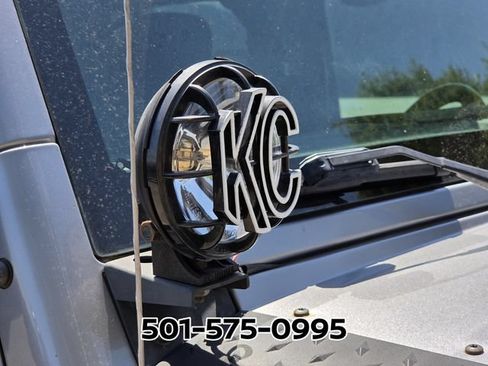 Used 2016 Jeep Wrangler Unlimited Sahara AWD/4WD image 9