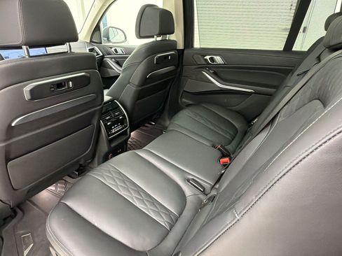 Used 2024 BMW X7 xDrive40i w/ Executive Package AWD/4WD image 21
