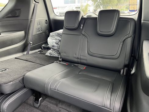 New 2026 Nissan Armada PRO-4X image 20