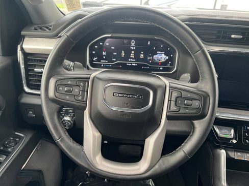 Used 2023 GMC Sierra 1500 Denali w/ Denali Reserve Package AWD/4WD image 18