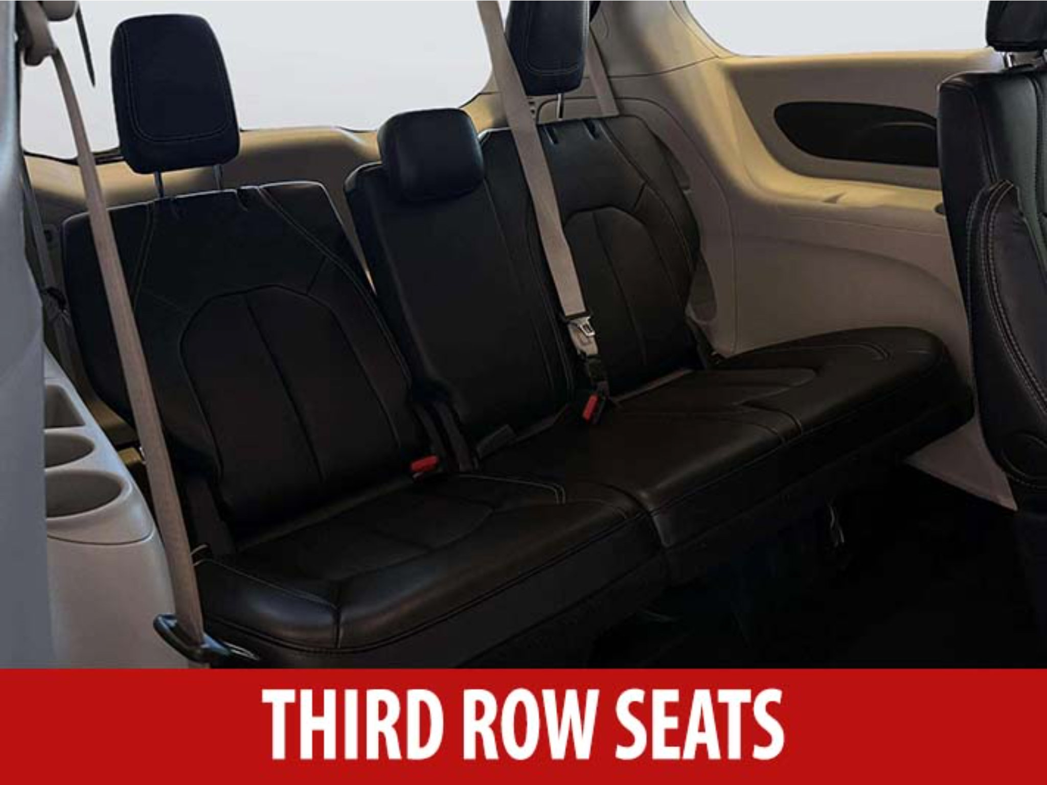 Used 2024 Chrysler Pacifica Touring-L FWD image 21