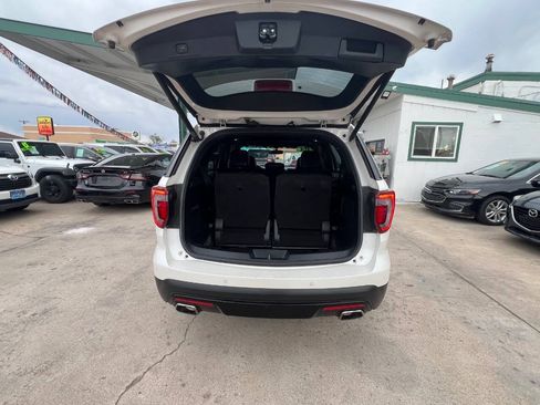 Used 2017 Ford Explorer Sport w/ Equipment Group 401A AWD/4WD image 8