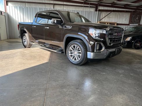 Used 2019 GMC Sierra 1500 SLT image 1