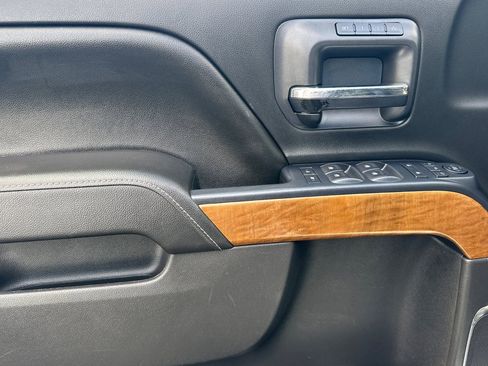 Used 2016 Chevrolet Silverado 1500 LTZ w/ LTZ Plus Package image 11