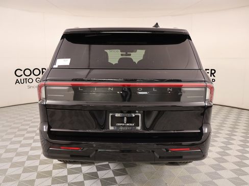 New 2026 Lincoln Navigator Black Label AWD/4WD image 22