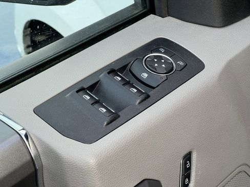 Certified 2019 Ford F150 XLT w/ Equipment Group 302A Luxury image 16