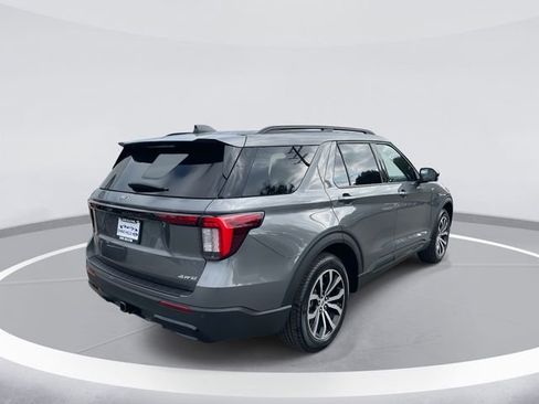New 2026 Ford Explorer ST-Line image 4