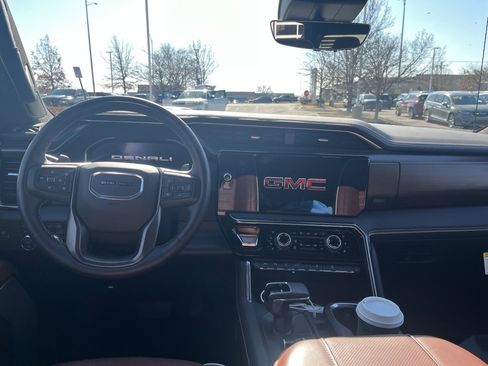 Used 2026 GMC Sierra 1500 Denali Ultimate image 11