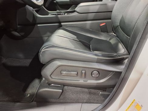 Used 2023 Honda Pilot Elite image 17