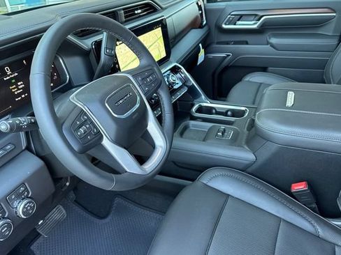 New 2026 GMC Sierra 2500 Denali w/ Max Trailering Package AWD/4WD image 10