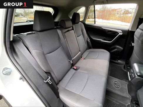 Certified 2021 Toyota RAV4 LE image 20